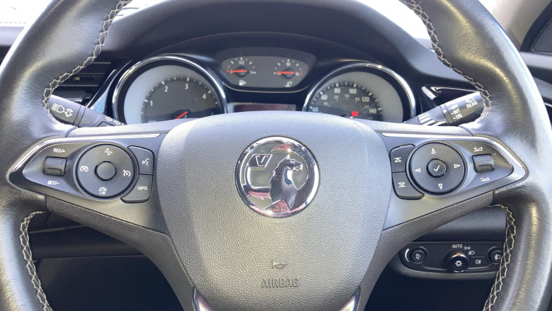 Vauxhall Insignia 1.6 Turbo D ecoTec Tech Line Nav 5dr Diesel Hatchback